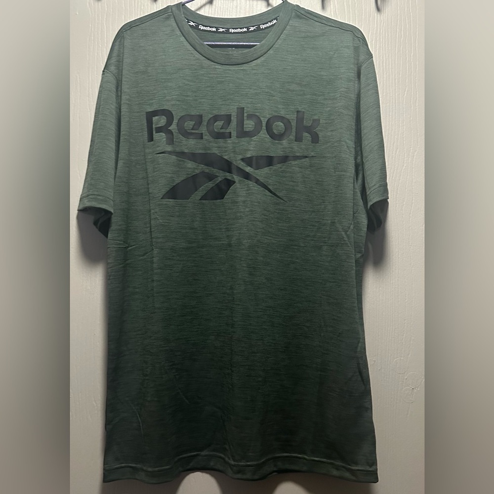 NWT Reebok Men's M Duck Green Heather Logo Athletic Performance Tee Shirt